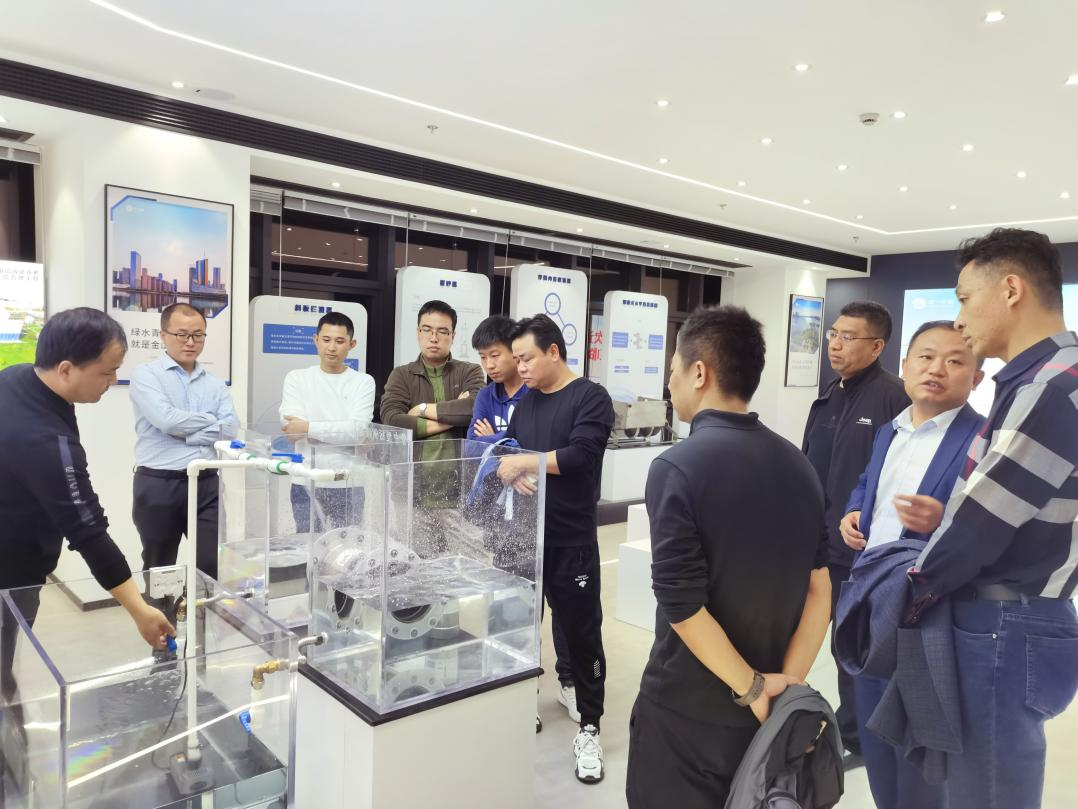 中电建各局领导莅临正一水务公司调研指导